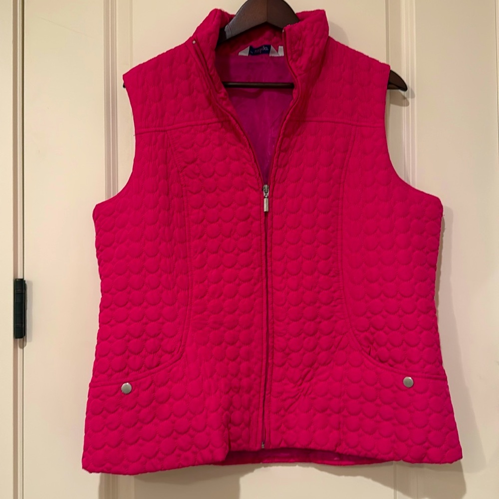 Women’s lined pink quilted vest